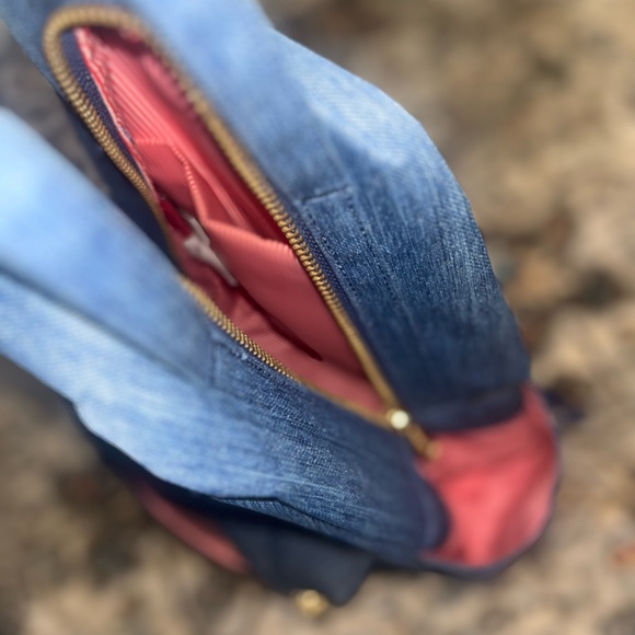 Herschel Mini Backpack! - Picture 11 of 11